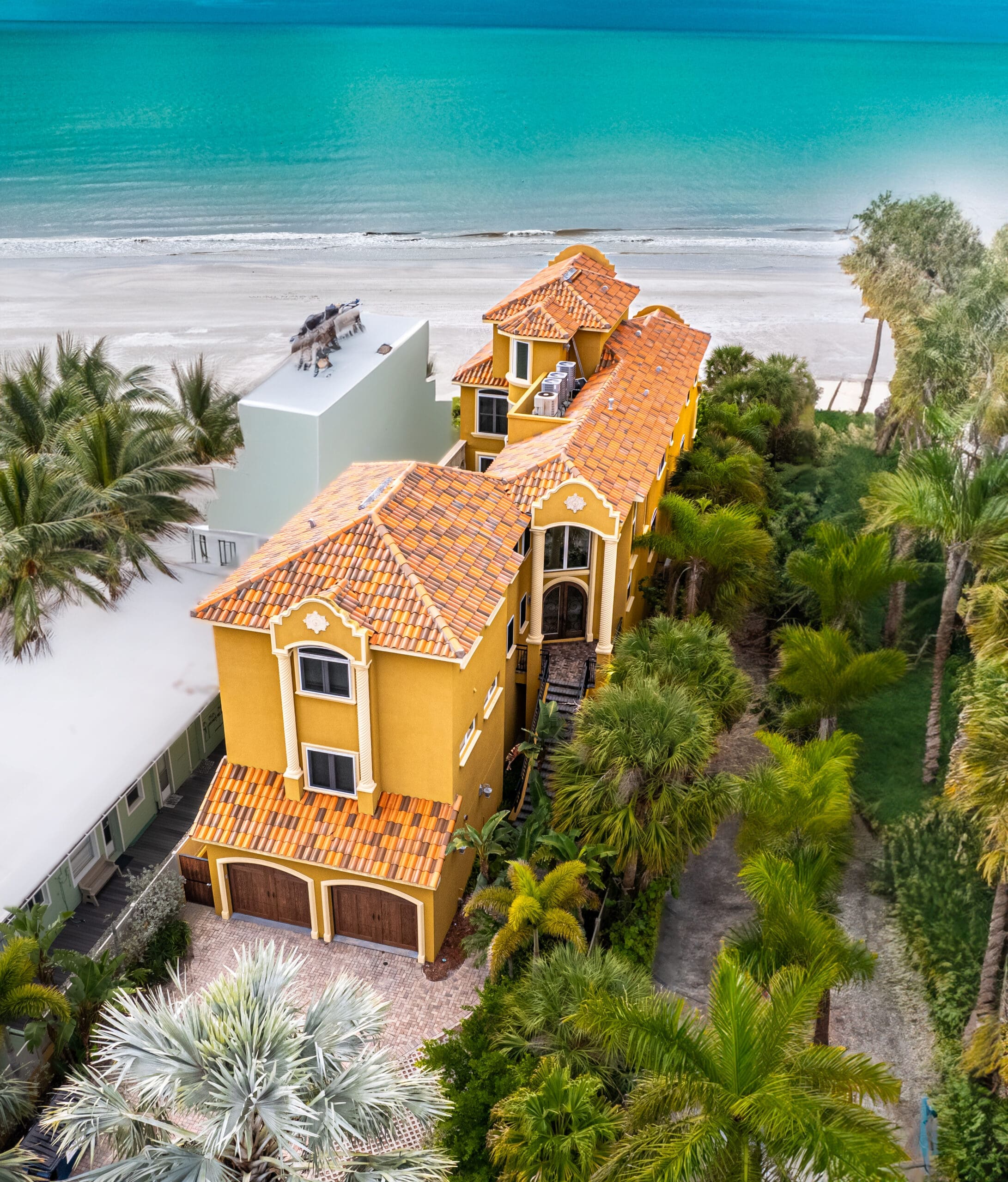 Vista Del Mar — beachfront Clearwater Beach vacation home
